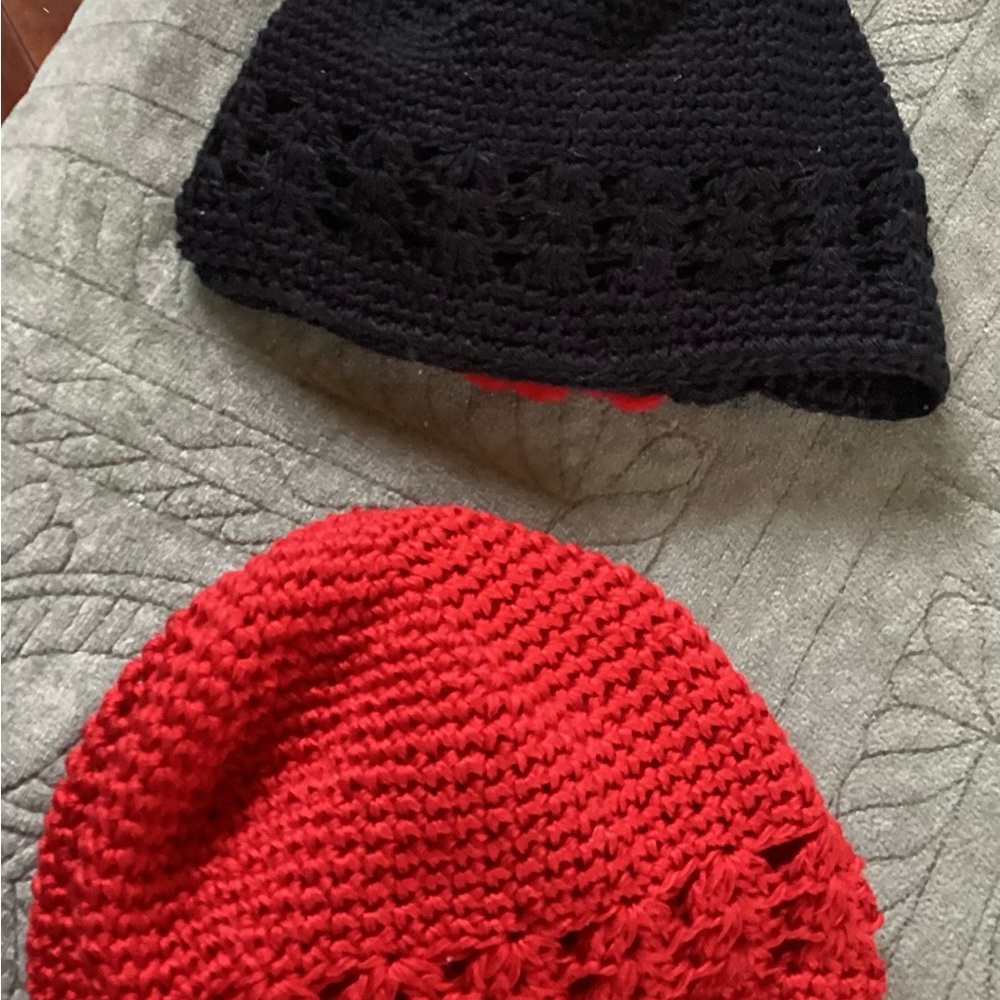 Infant caps - Picture 3 of 3